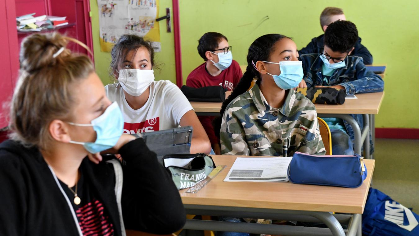 Covid-19 : le masque ne sera plus obligatoire à l’école dans certains départements