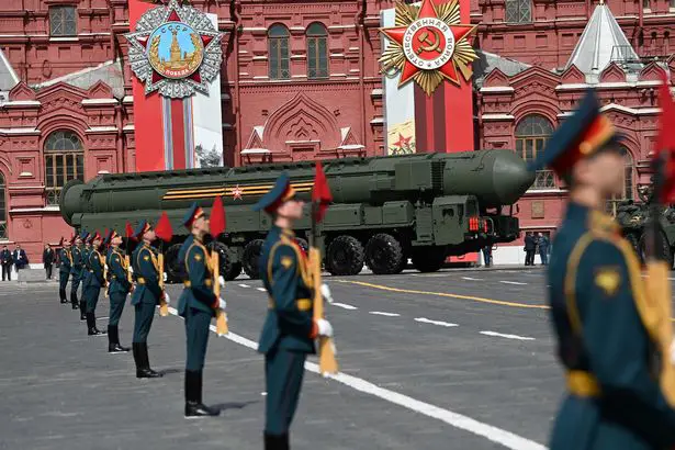 Avertissement à l'occident: Poutine dévoile un missile balistique thermonucléaire de 50 tonnes capable de détruire Londres
