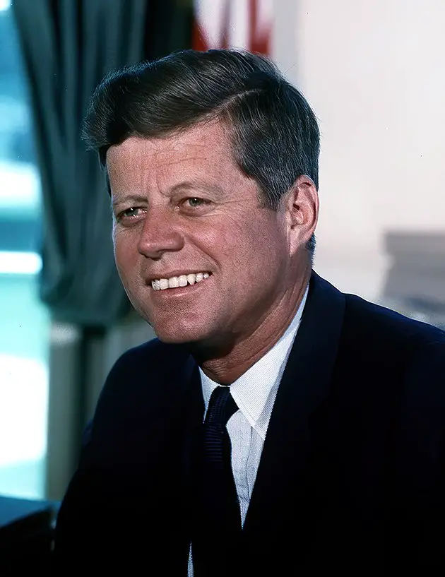 4e Président assassiné aux Etats-Unis / John Kennedy vient-il d'une famille maudite ? Ces morts bizarres...